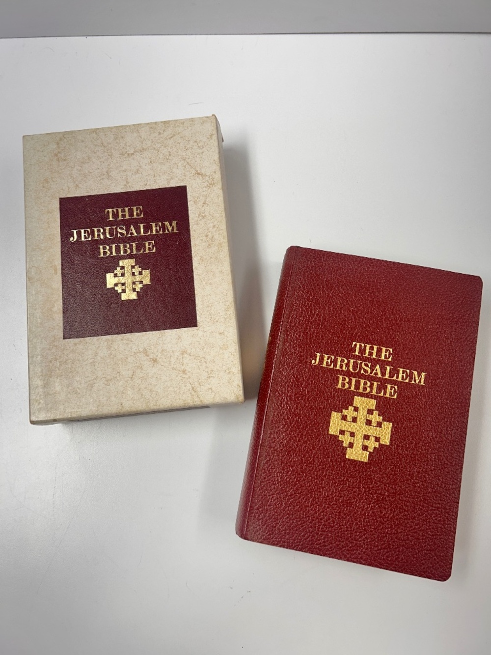 1966 The Jerusalem Bible Doubleday Boxed Edition Red Gold Edges Flexible Binding
